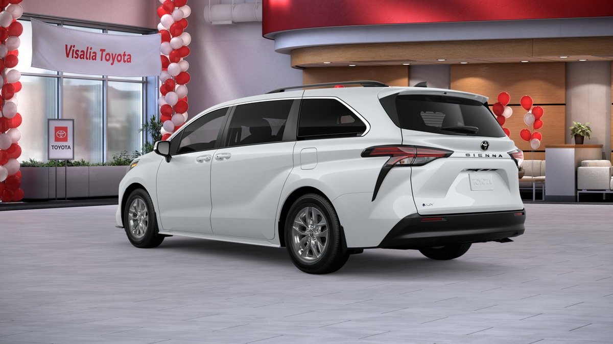 2026 Toyota Sienna LE