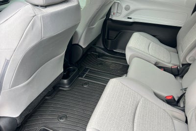 2026 Toyota Sienna LE 8 Passenger