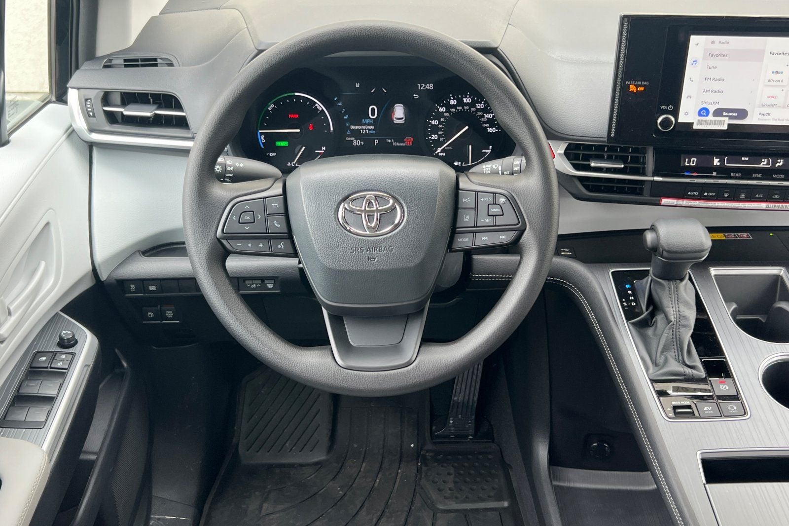 2026 Toyota Sienna LE 8 Passenger