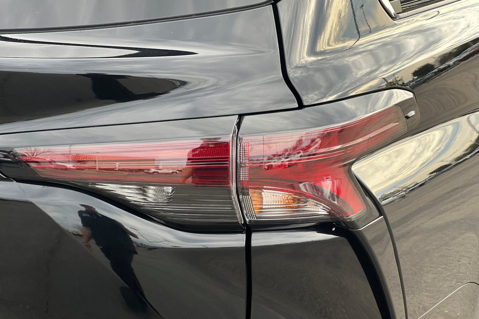 2026 Toyota Sienna LE 8 Passenger