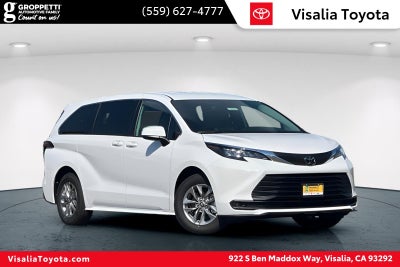 2026 Toyota Sienna LE