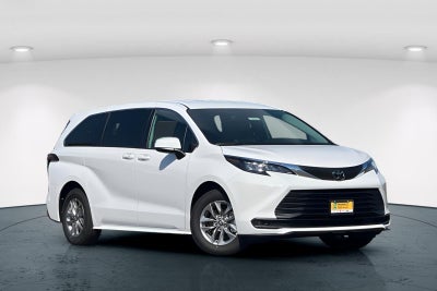 2026 Toyota Sienna LE