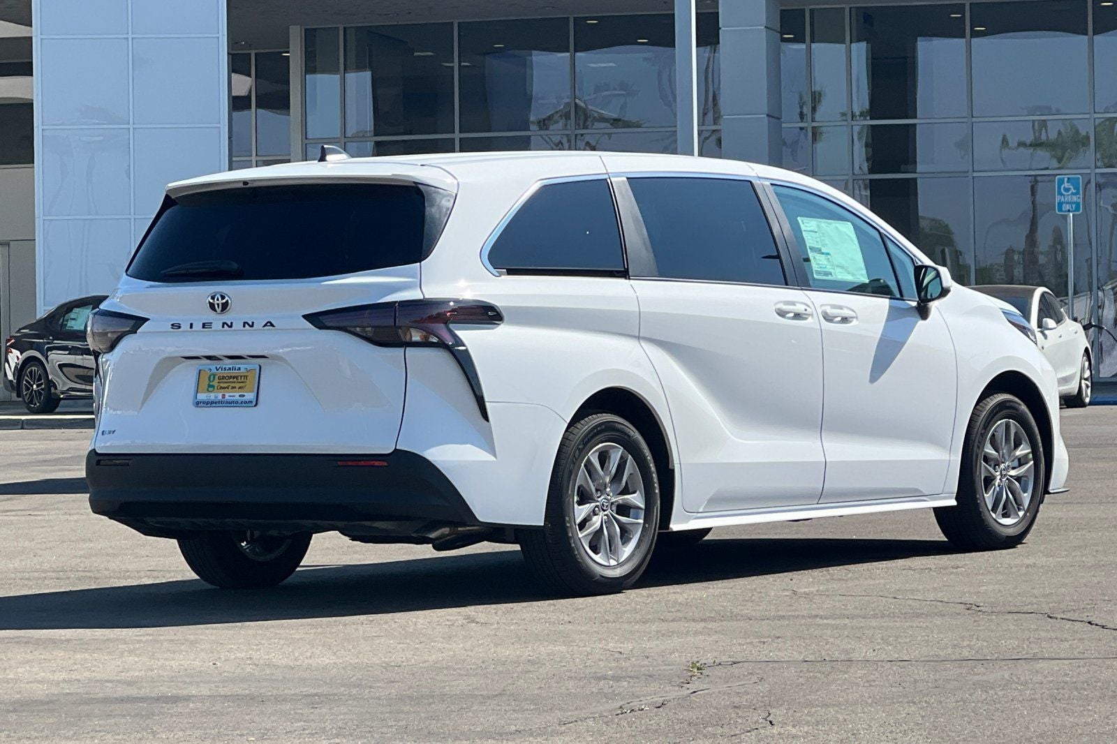 2026 Toyota Sienna LE