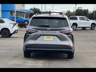 2026 Toyota Sienna LE