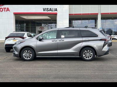2026 Toyota Sienna LE