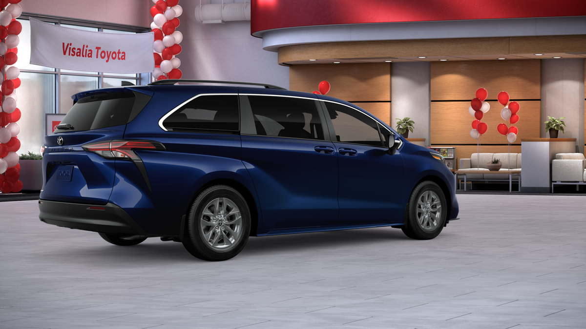 2026 Toyota Sienna LE