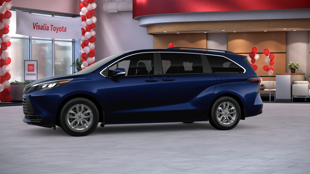 2026 Toyota Sienna LE
