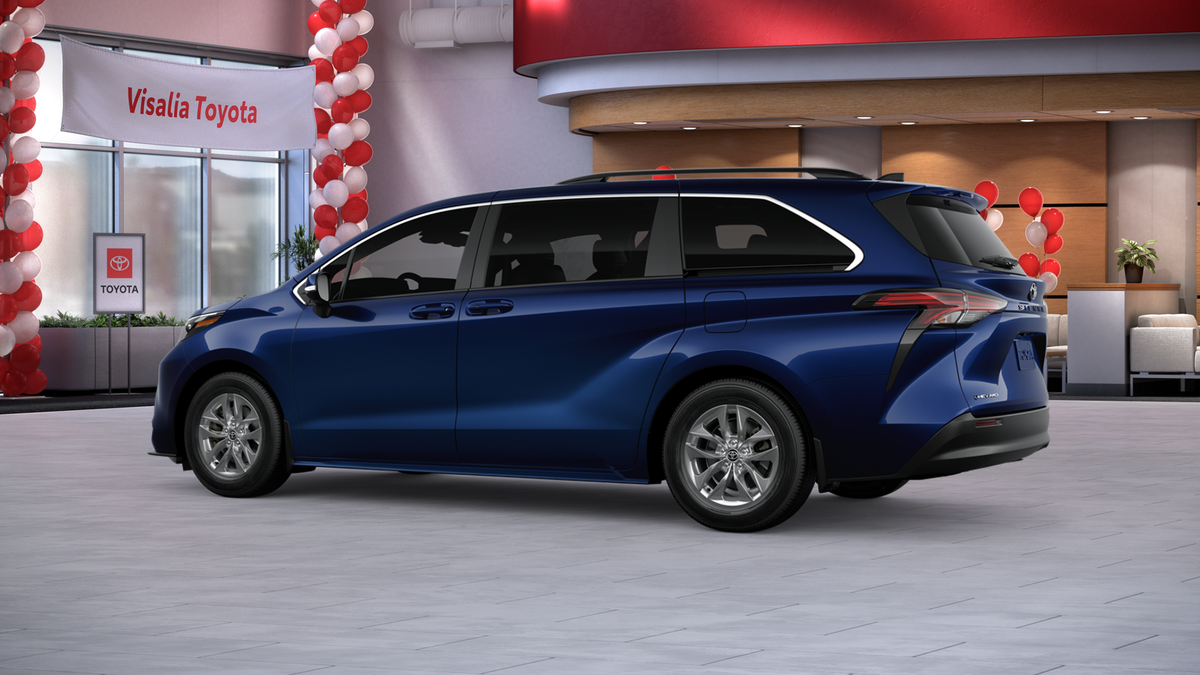 2026 Toyota Sienna LE