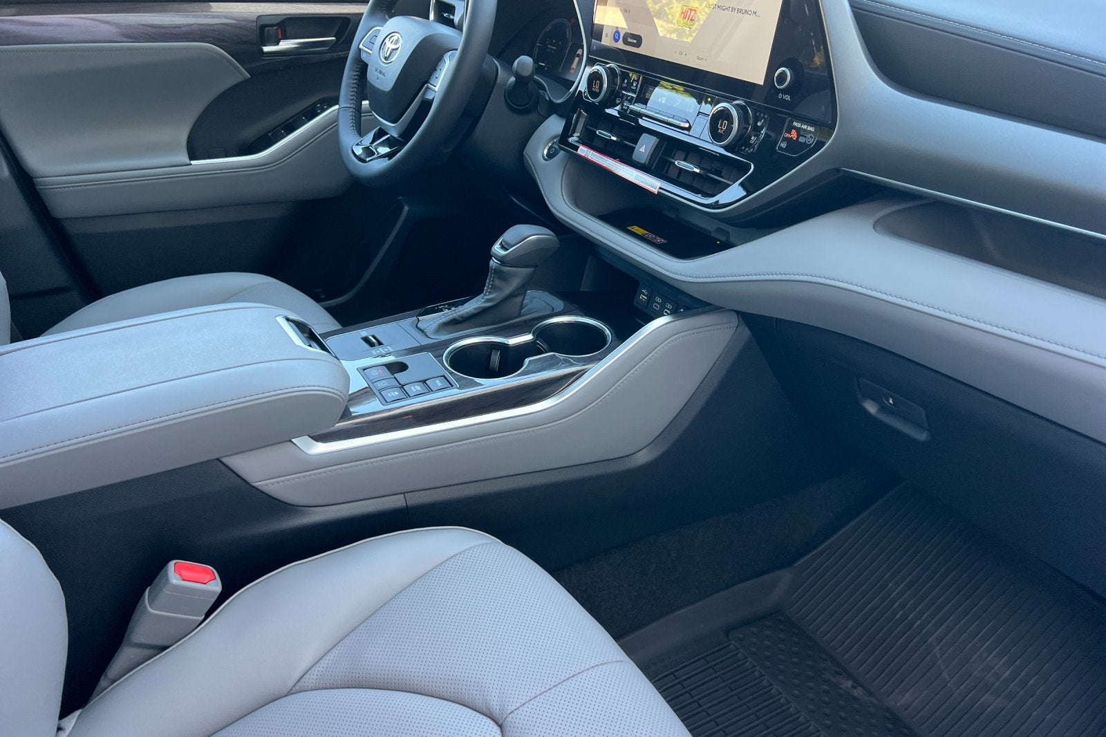 2026 Toyota Highlander Hybrid Hybrid Limited
