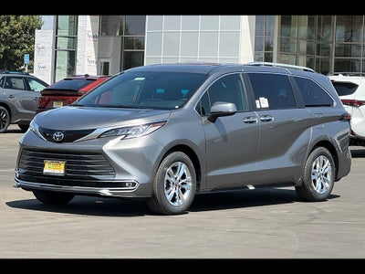 2026 Toyota Sienna Limited