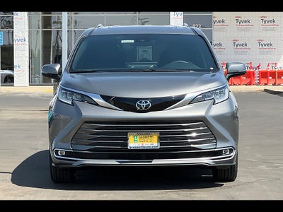 2026 Toyota Sienna Limited
