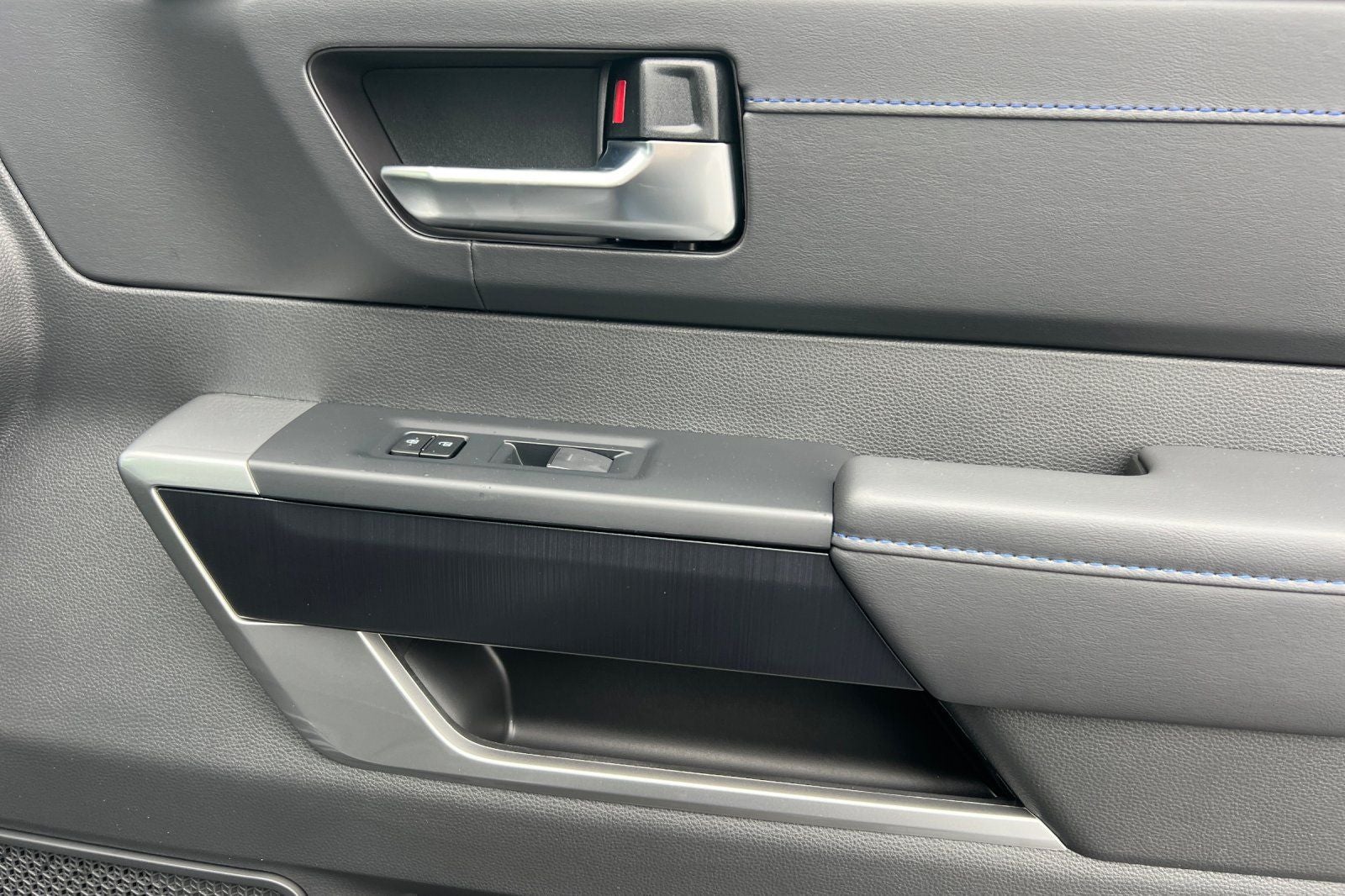 2025 Toyota Tundra i-FORCE MAX Platinum i-FORCE MAX