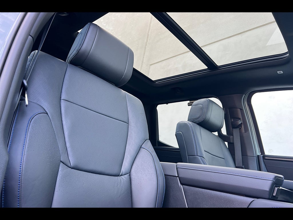 2026 Toyota Tundra i-FORCE MAX Platinum i-FORCE MAX