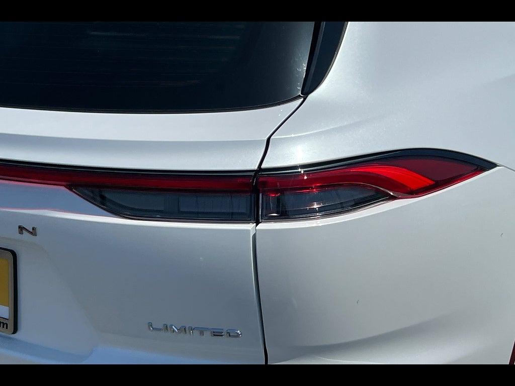 2026 Toyota Toyota Crown Signia Limited