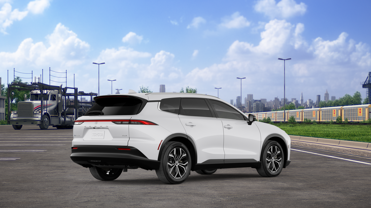 2026 Toyota Toyota Crown Signia XLE