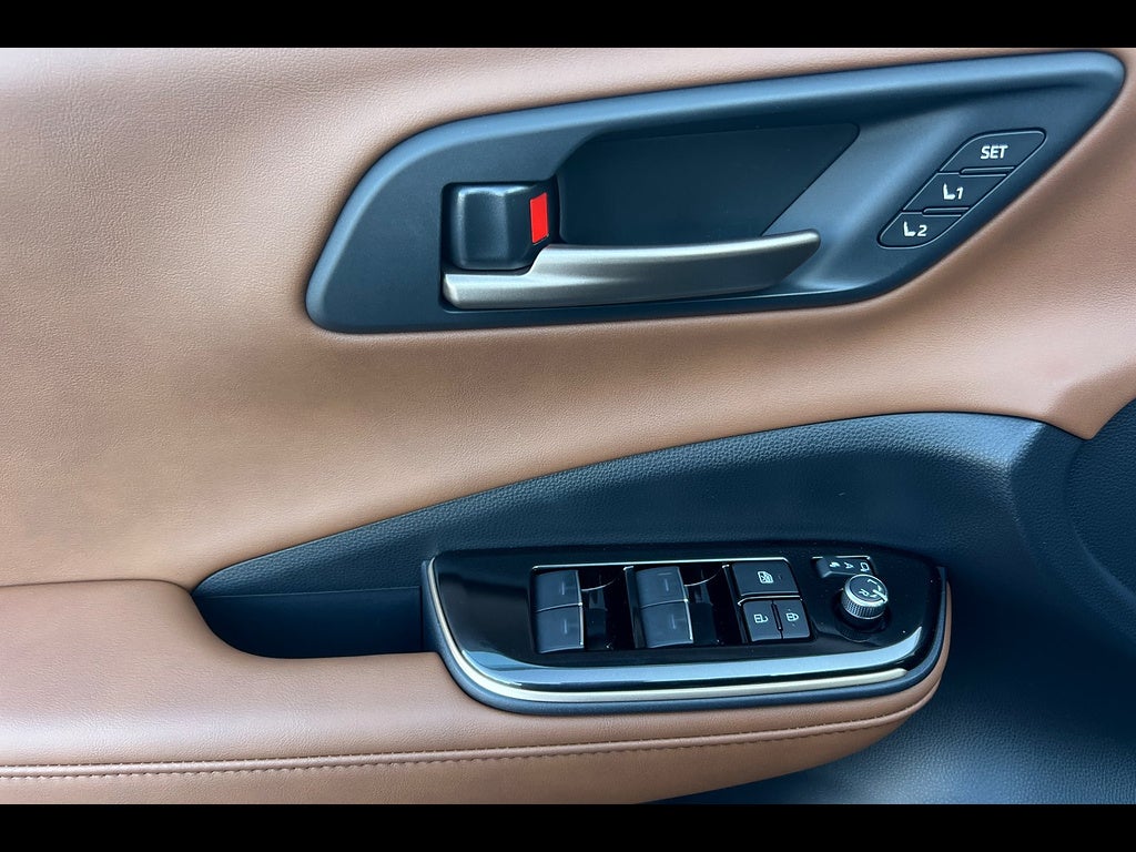 2026 Toyota Toyota Crown Signia Limited