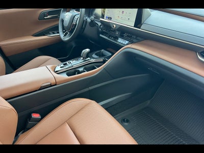 2026 Toyota Toyota Crown Signia XLE