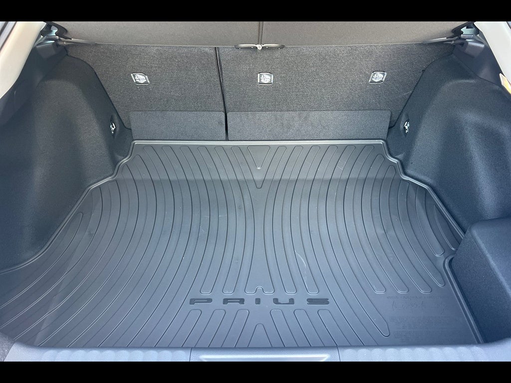 2027 Toyota Prius LE