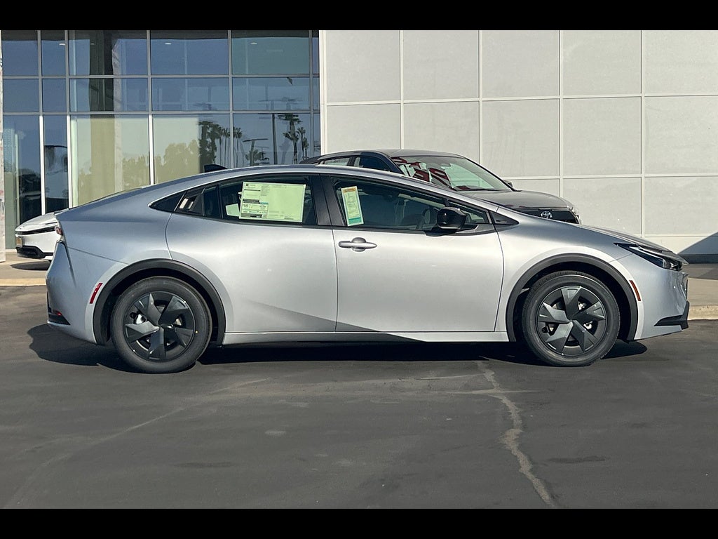2027 Toyota Prius LE