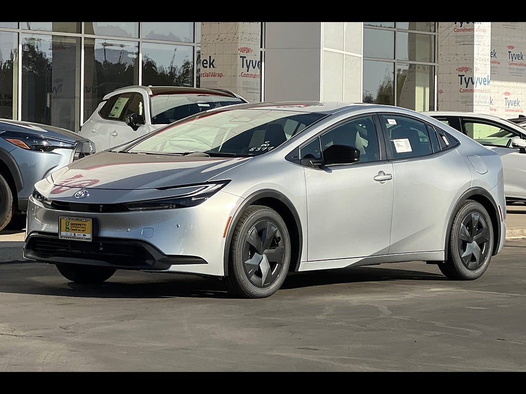 2027 Toyota Prius LE