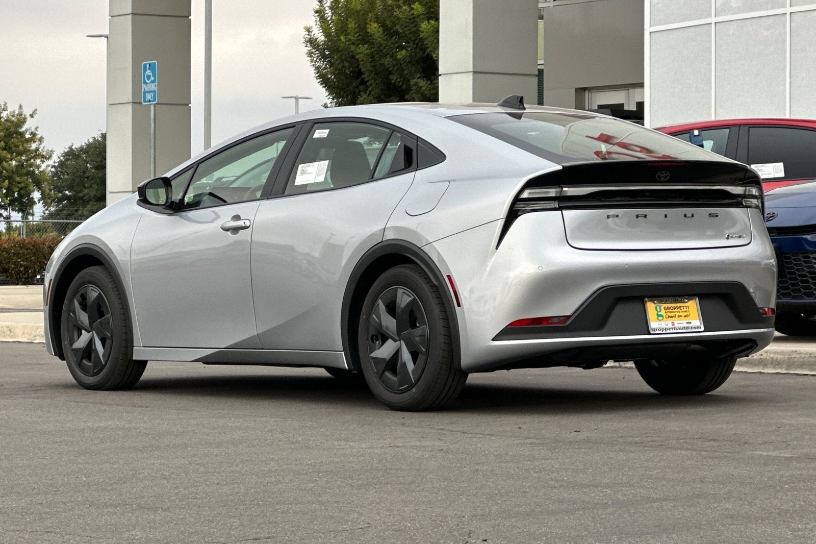 2026 Toyota Prius Plug-in Hybrid SE