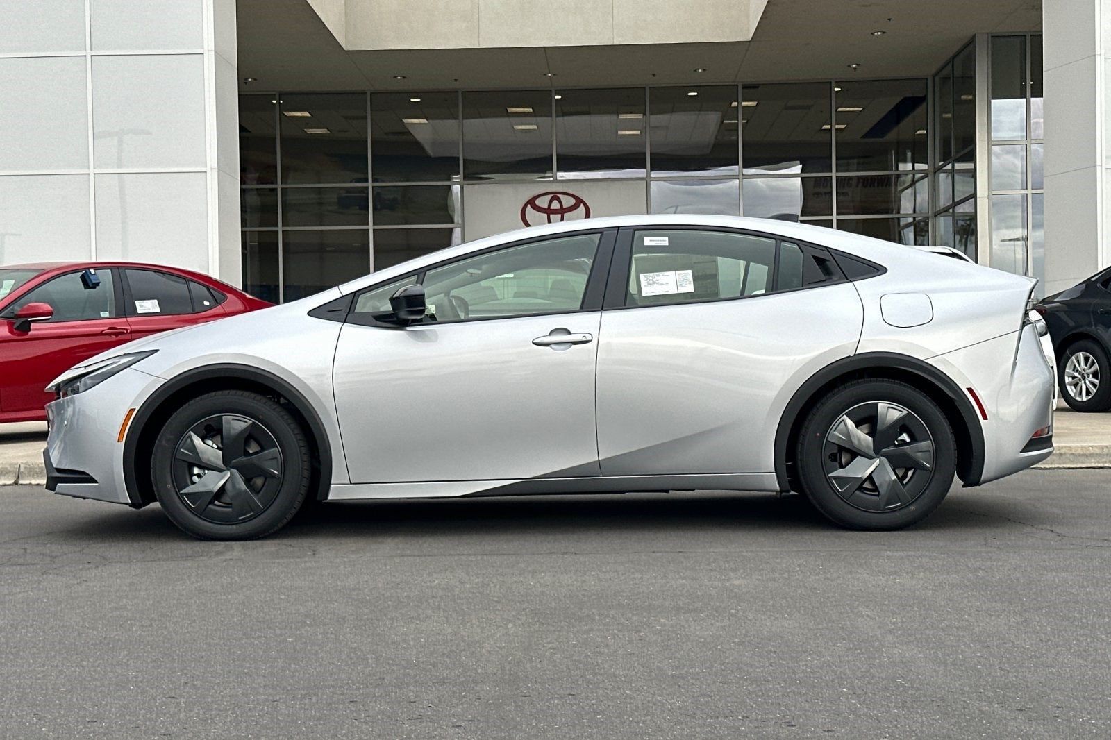 2026 Toyota Prius Plug-in Hybrid SE