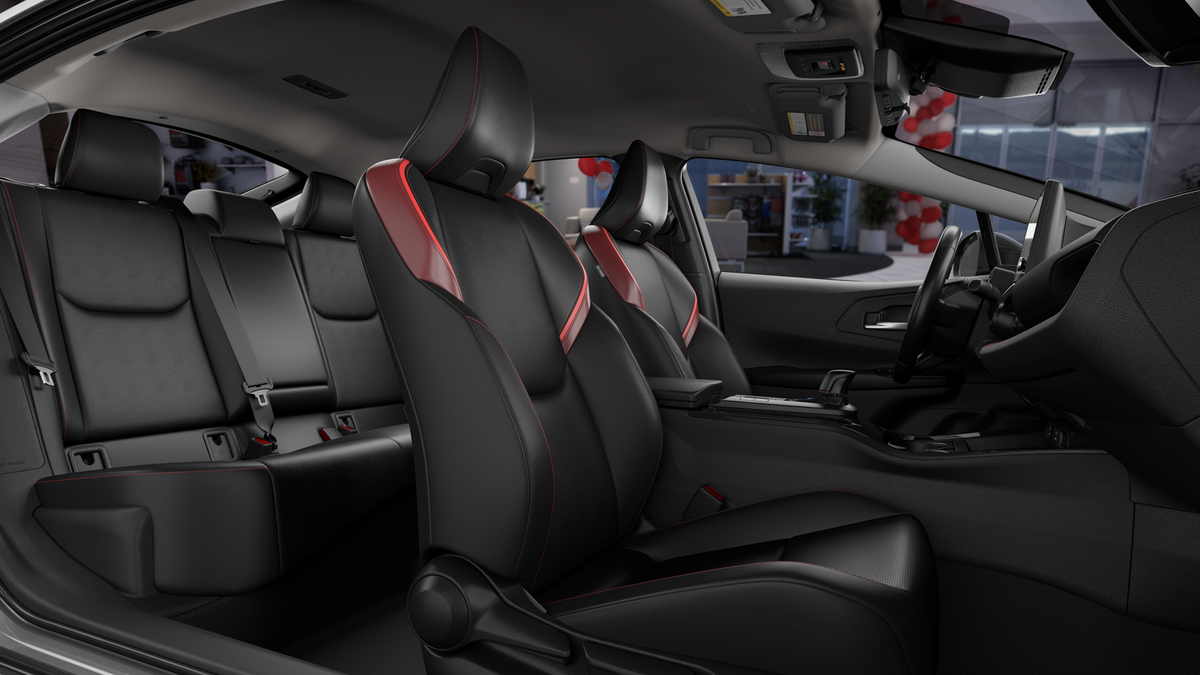 2027 Toyota Prius Plug-in Hybrid XSE Premium