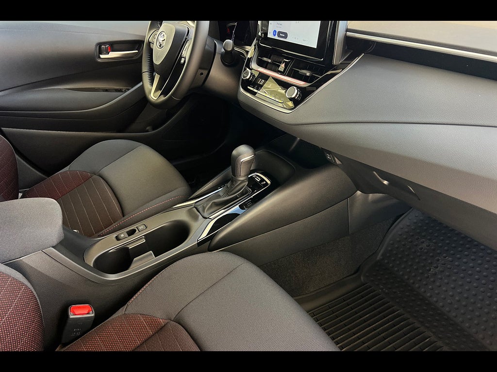 2027 Toyota Corolla SE
