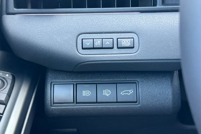 2026 Toyota C-HR SE