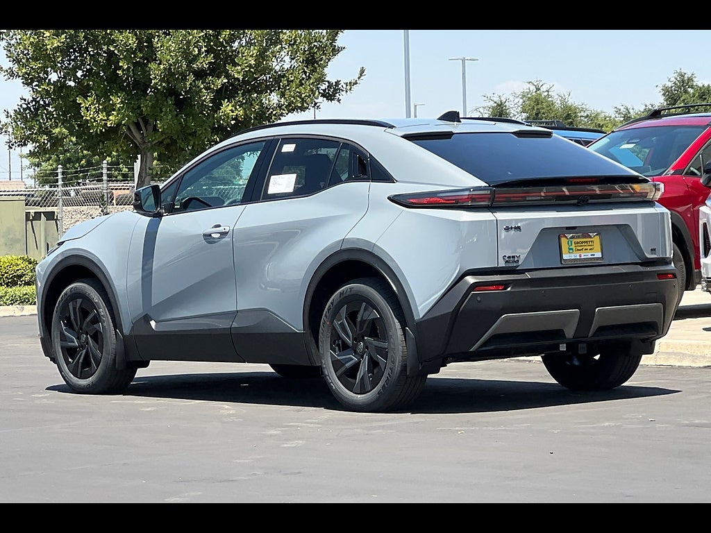 2026 Toyota C-HR SE