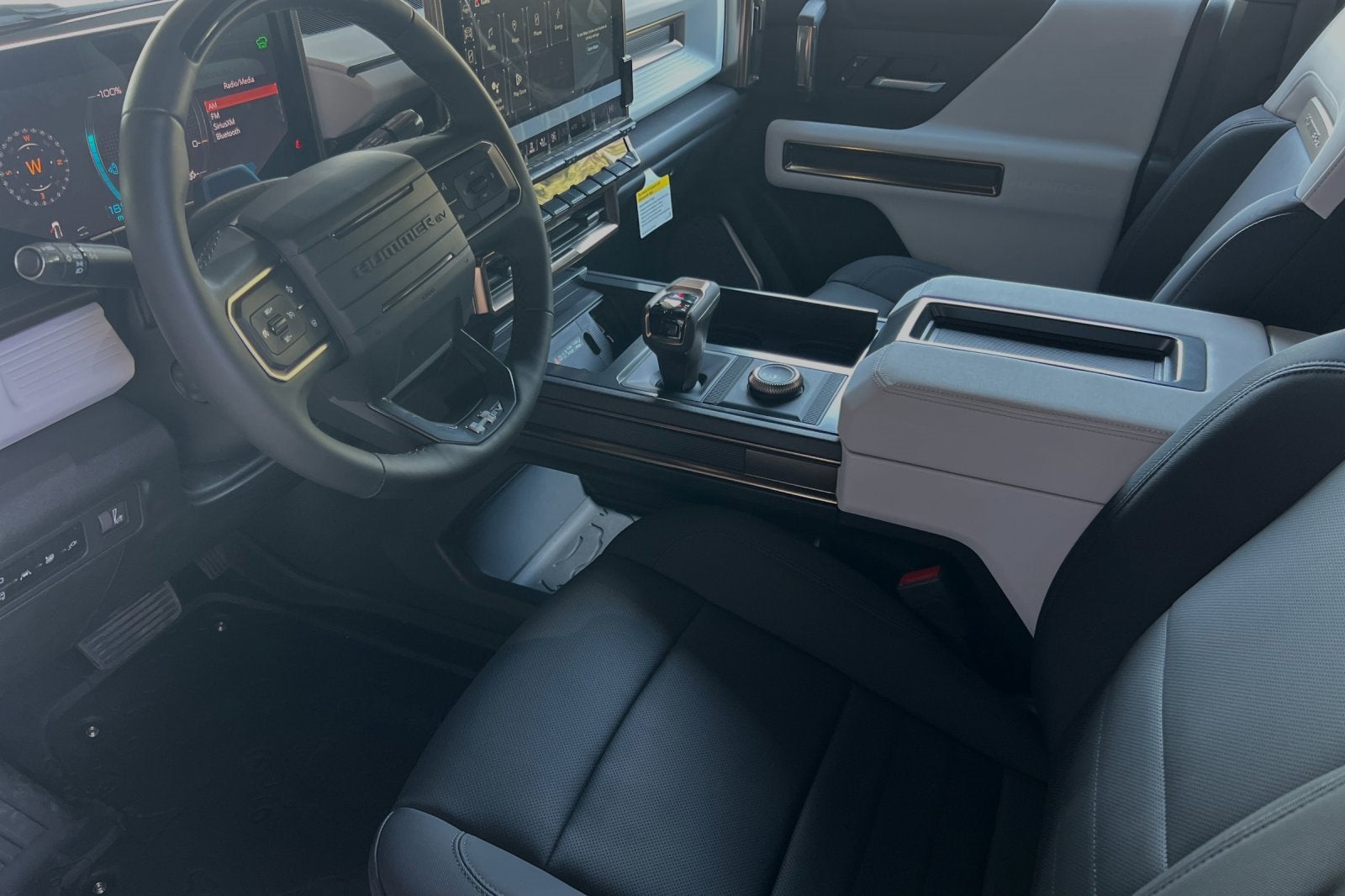 2024 GMC HUMMER EV SUV 2X