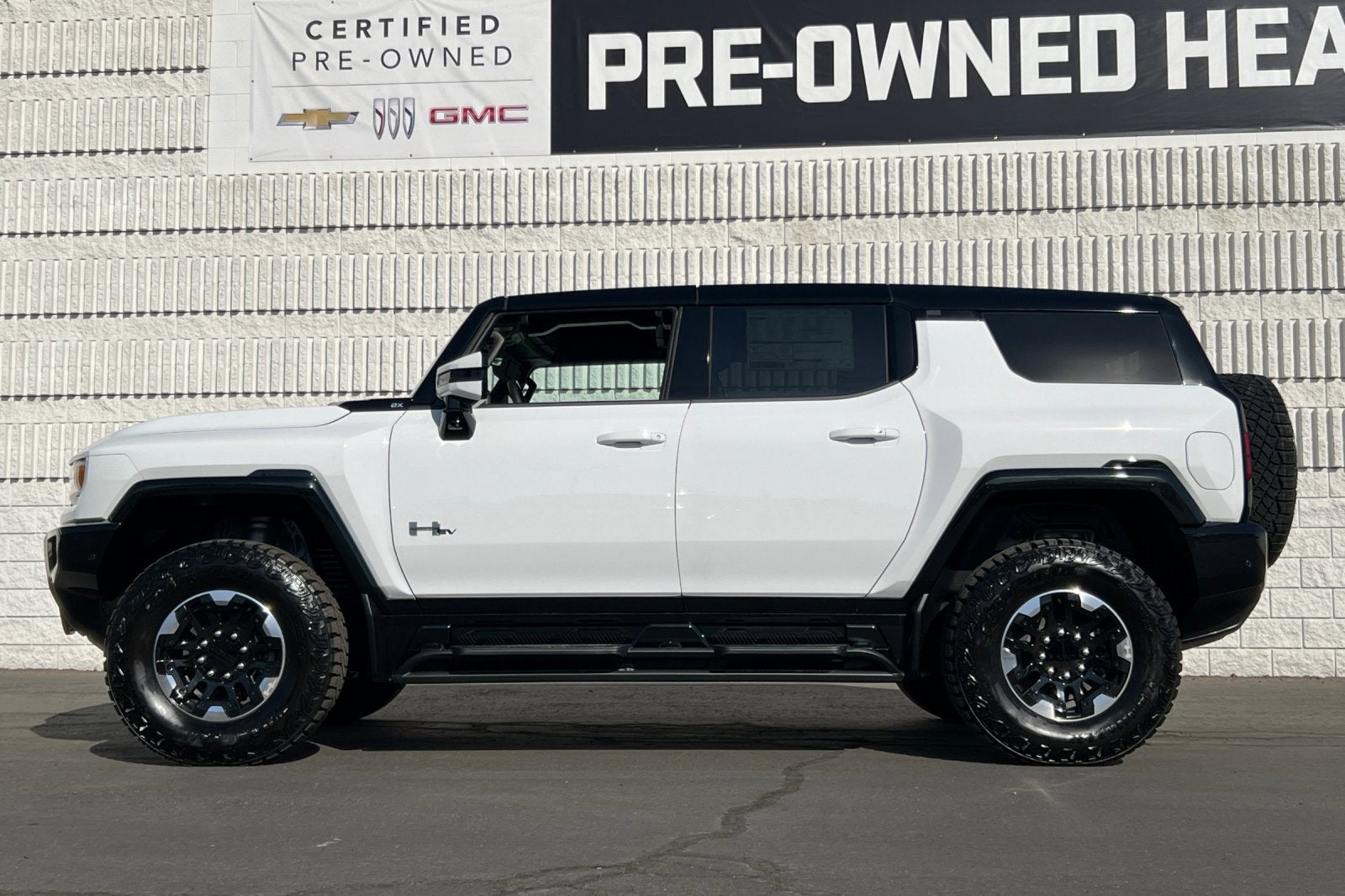 2024 GMC HUMMER EV SUV 2X